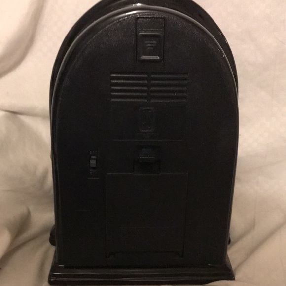 Paul Sebastian Vintage Reproduction 1998 limited edition AM / FM ceramic radio. - Picture 3 of 5